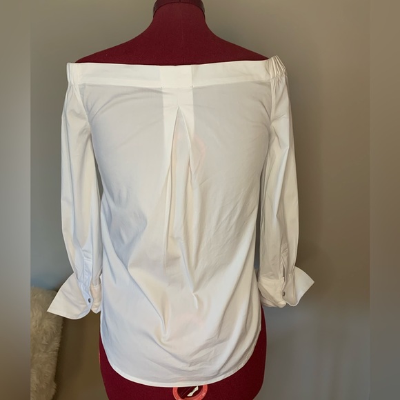 Beautiful on/off shoulder crisp white cotton blouse, French cuffs, size M - Picture 4 of 6
